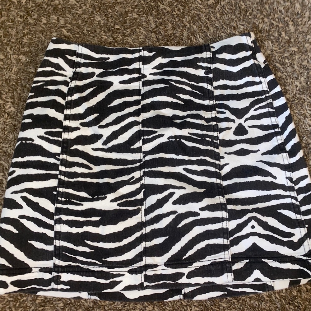 Zebra skirt